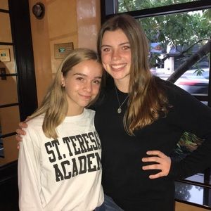 Meet your Posher, Claire